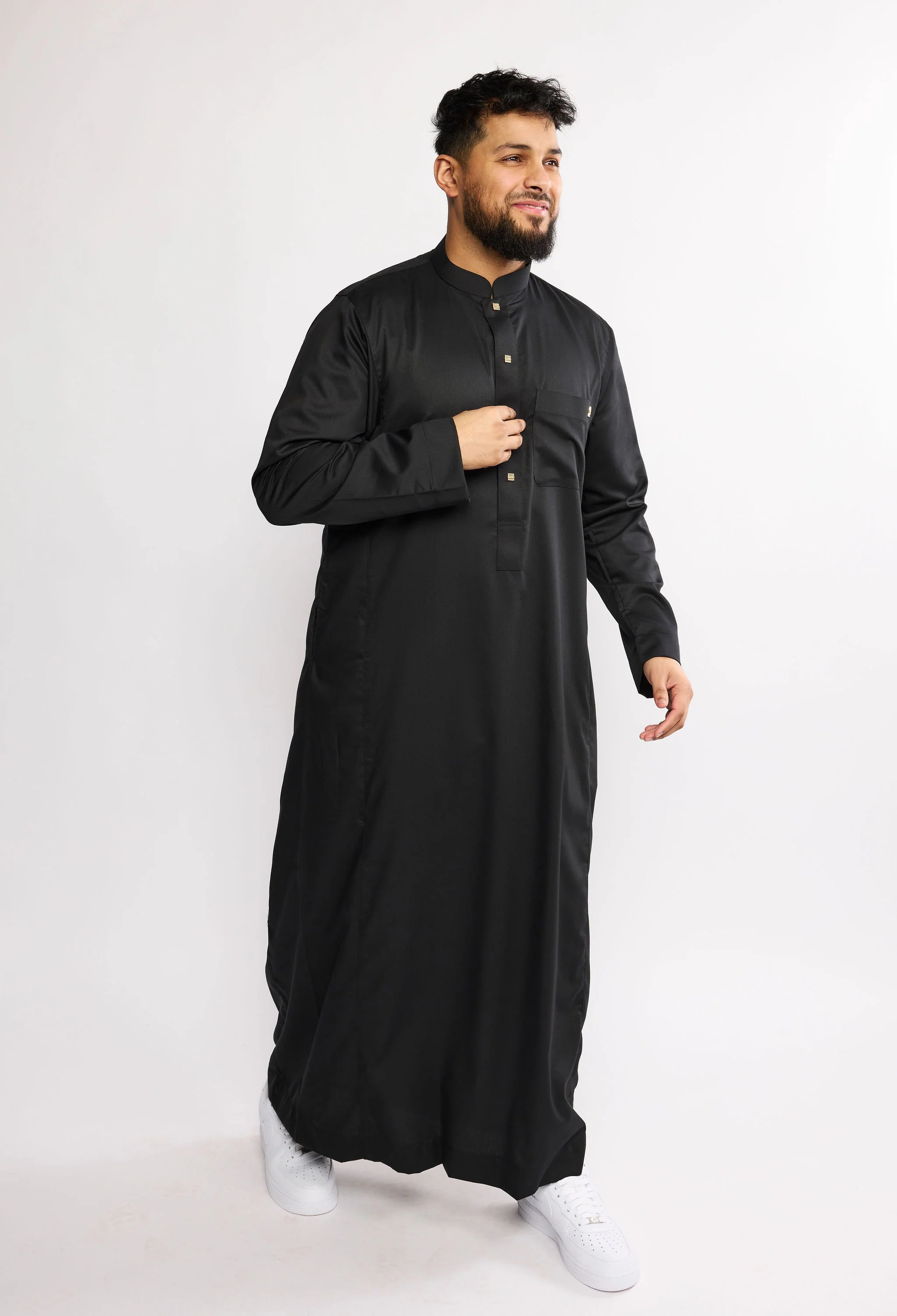 Black Basic Collar Stud Thobe - Image 2