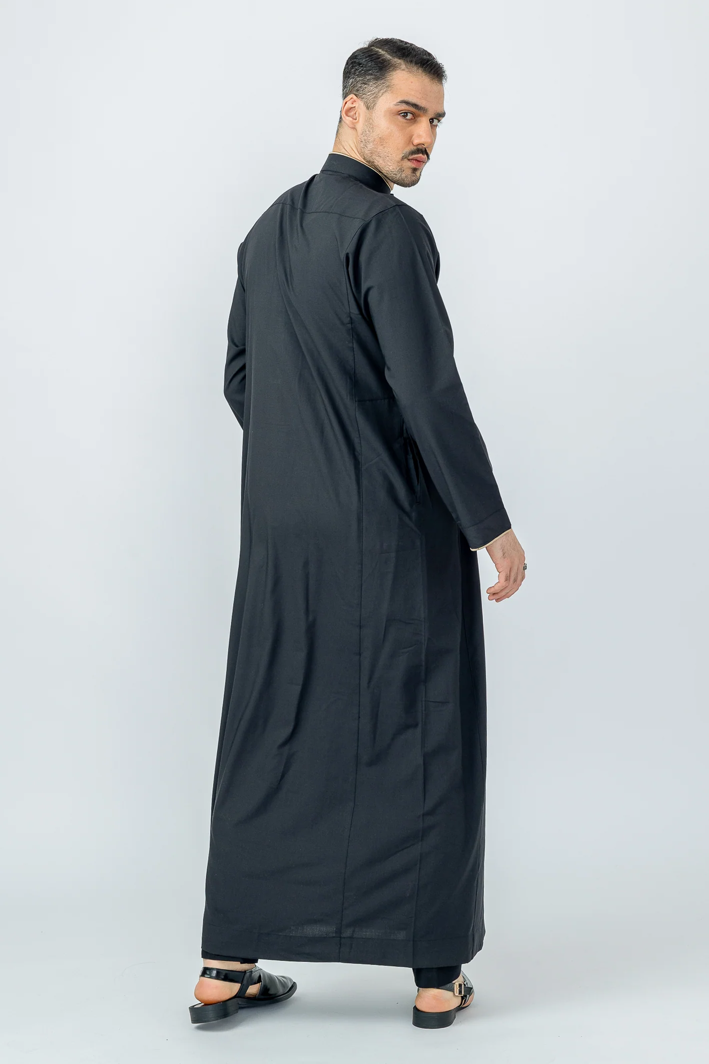 Black/Gold Al Huruf Jubba - Image 3