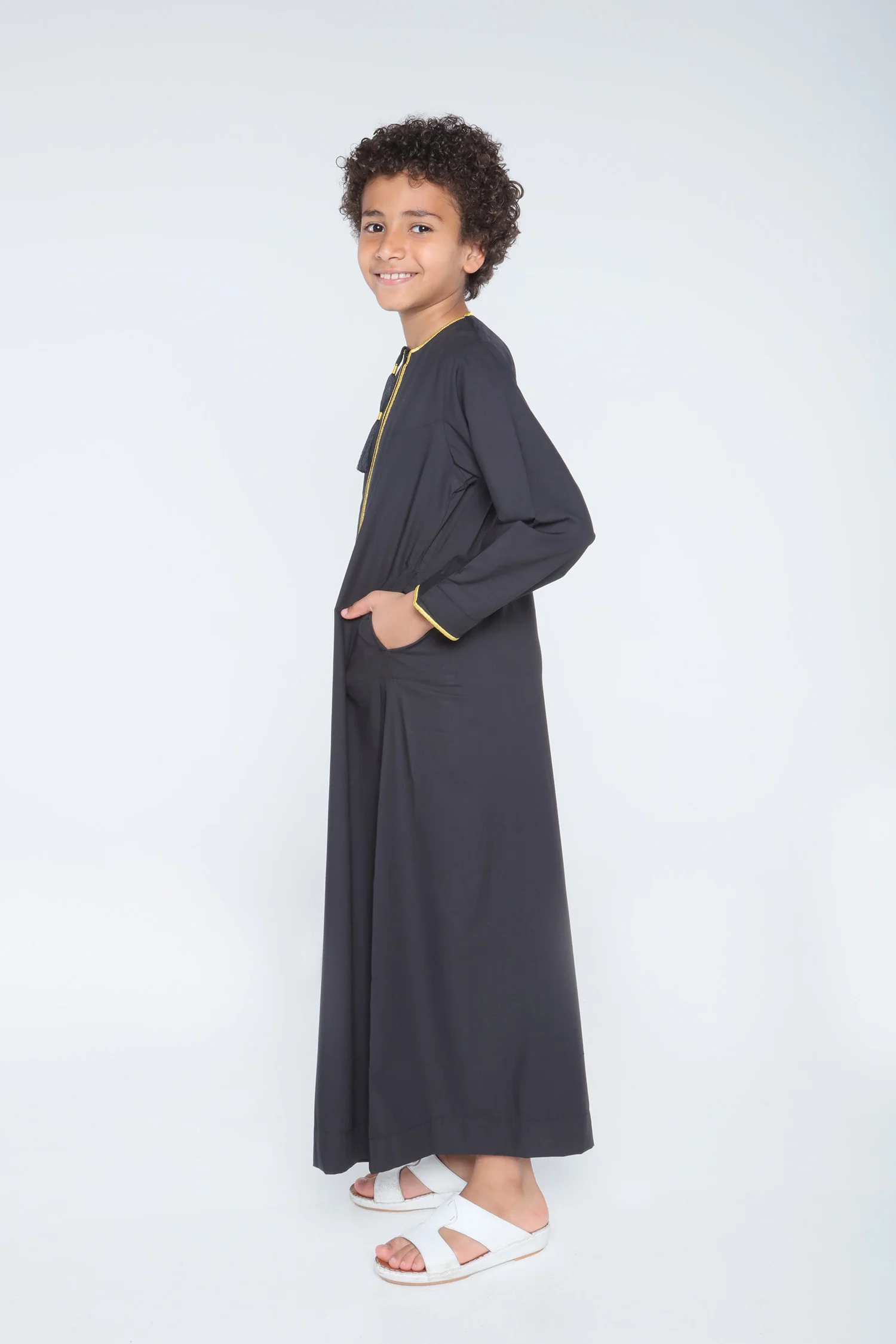 Black|Gold Kids Habeel Thobe - Image 3