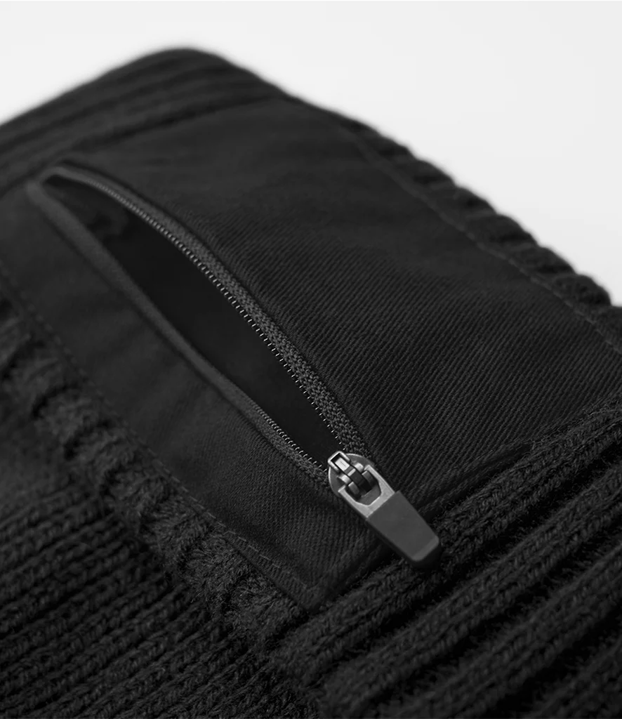 Black Zip Patch Beanie - Image 4