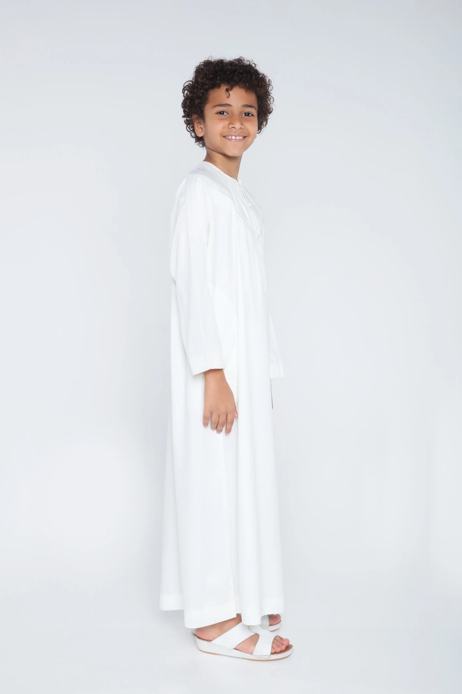 Cream Kids Omani - Image 2