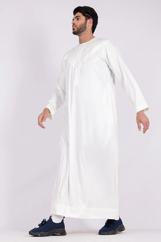 Cream Omani Thobe - Image 3