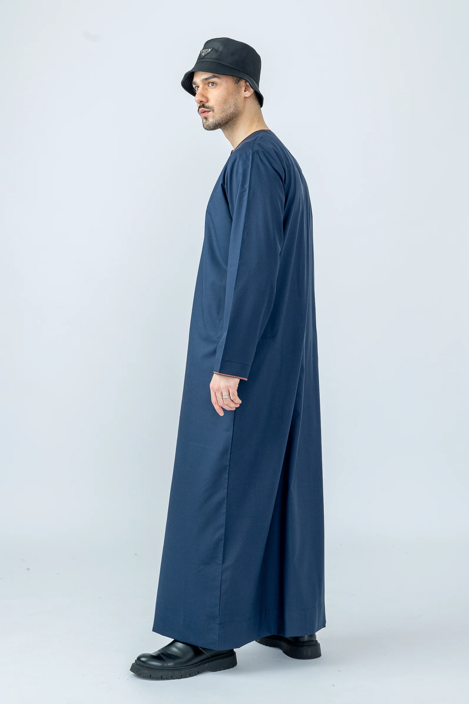 Dusk Navy Habeel Omani - Image 6