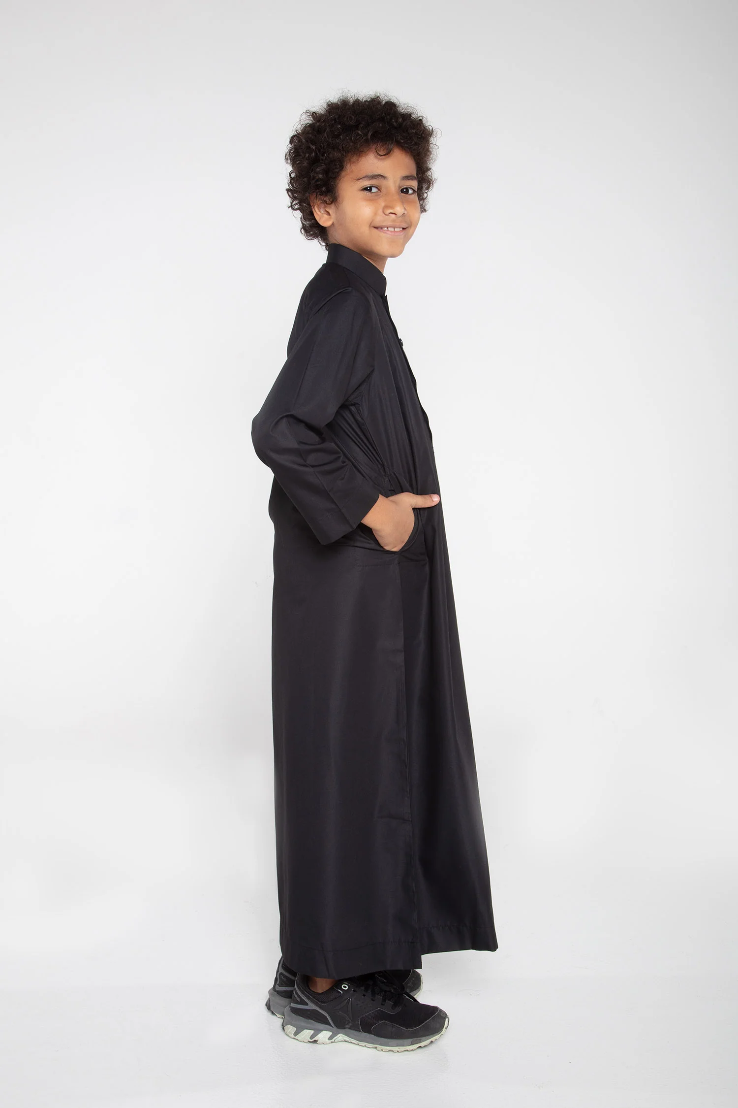 Haramain Style Black Collar Jubbah - Image 2