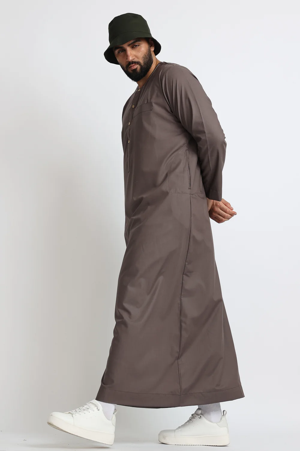 J107 Brown Button Omani - Image 4