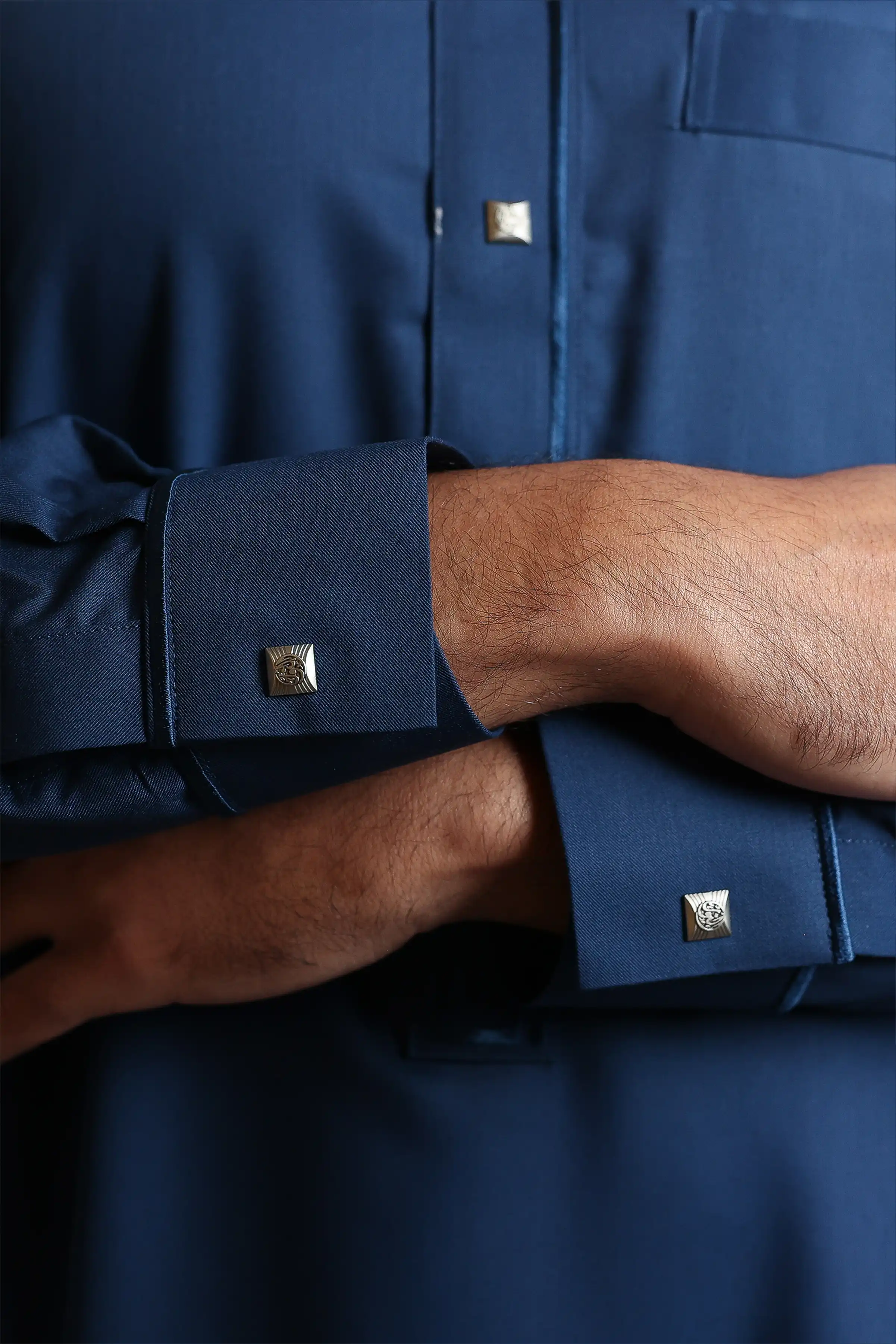 J132 Navy Embroidery Thobe - Image 5