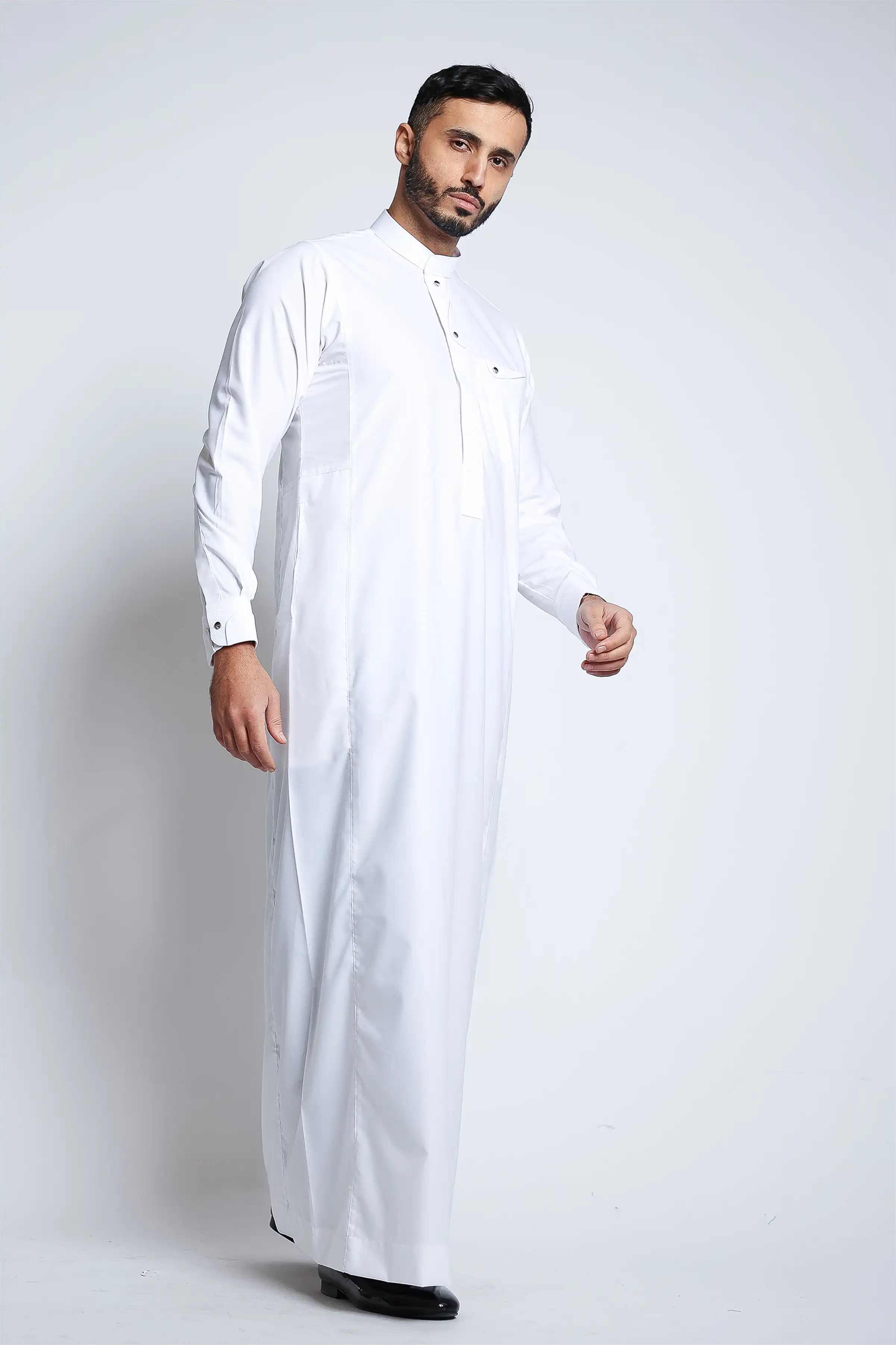 J135 Brilliant White Thobe - Image 3