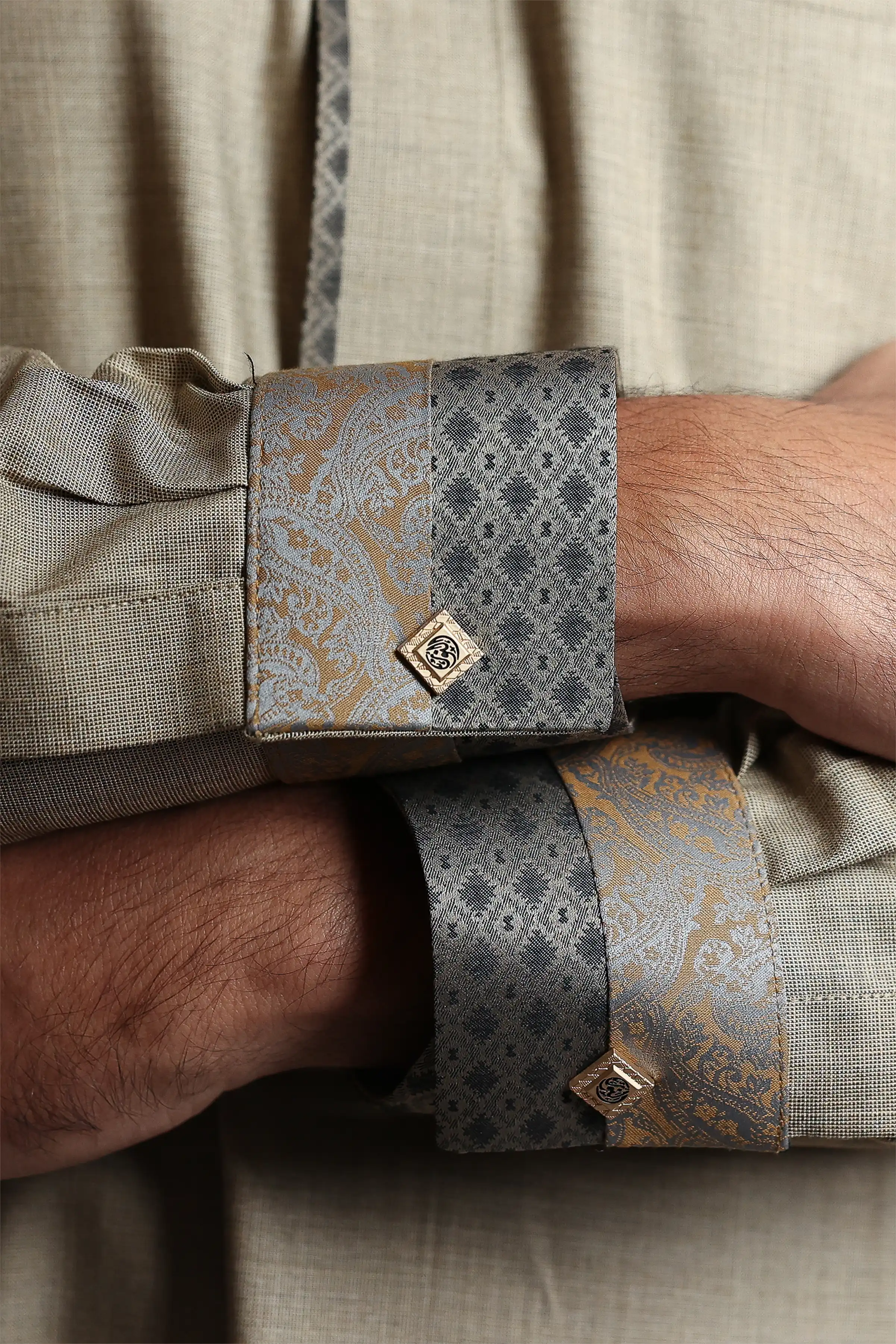 J136 C4 Nomad Beige Thobe - Image 3