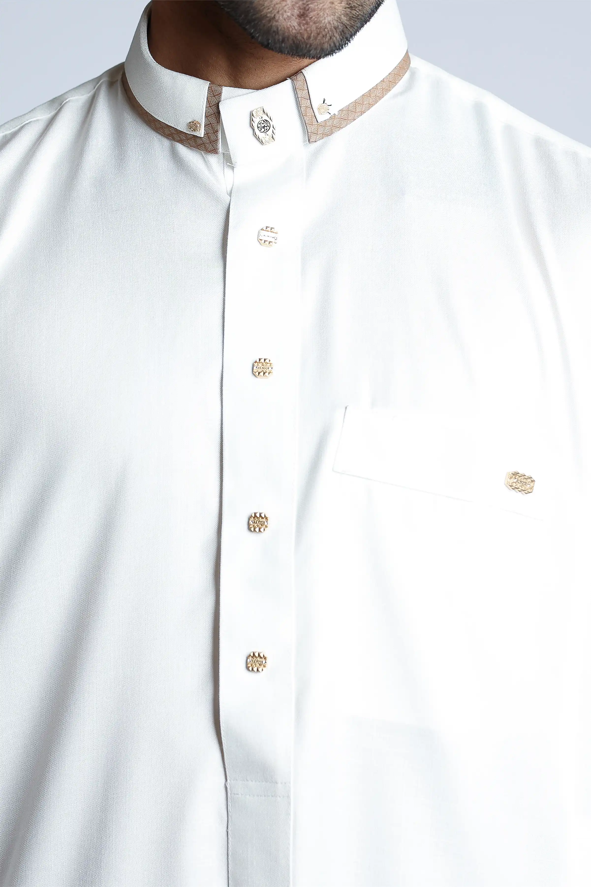 J137 Cream/Gold Shirt Collar Thobe - Image 5