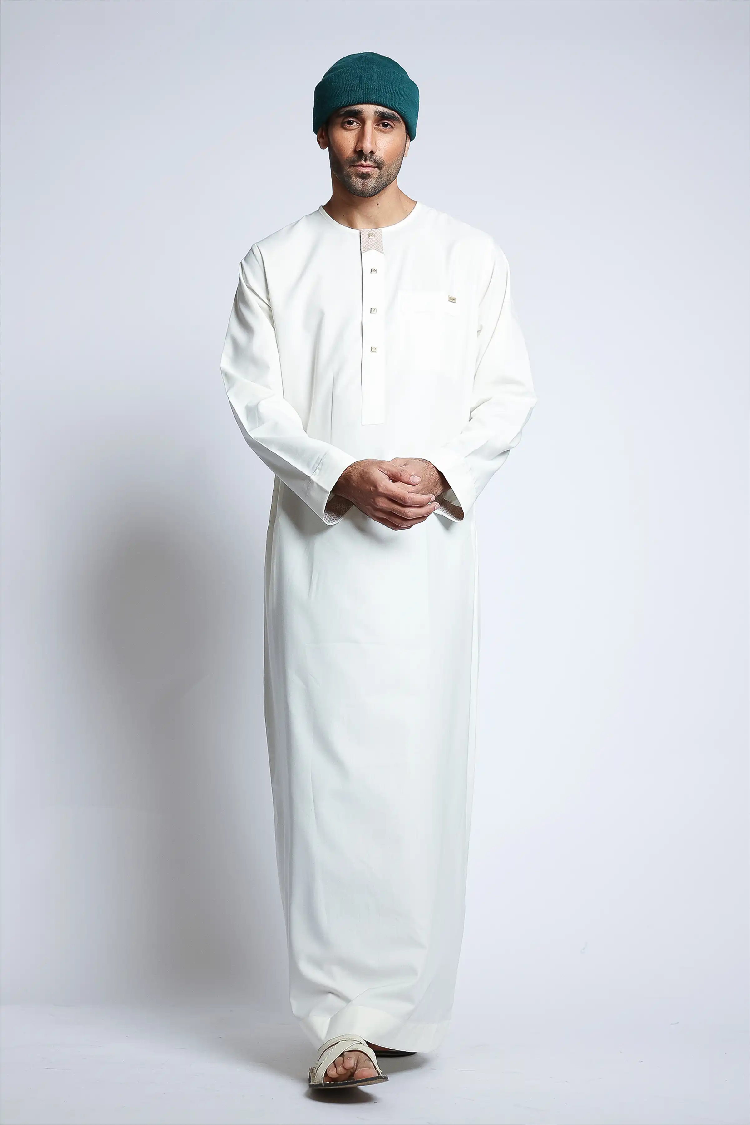 J145 Off White Omani Thobe