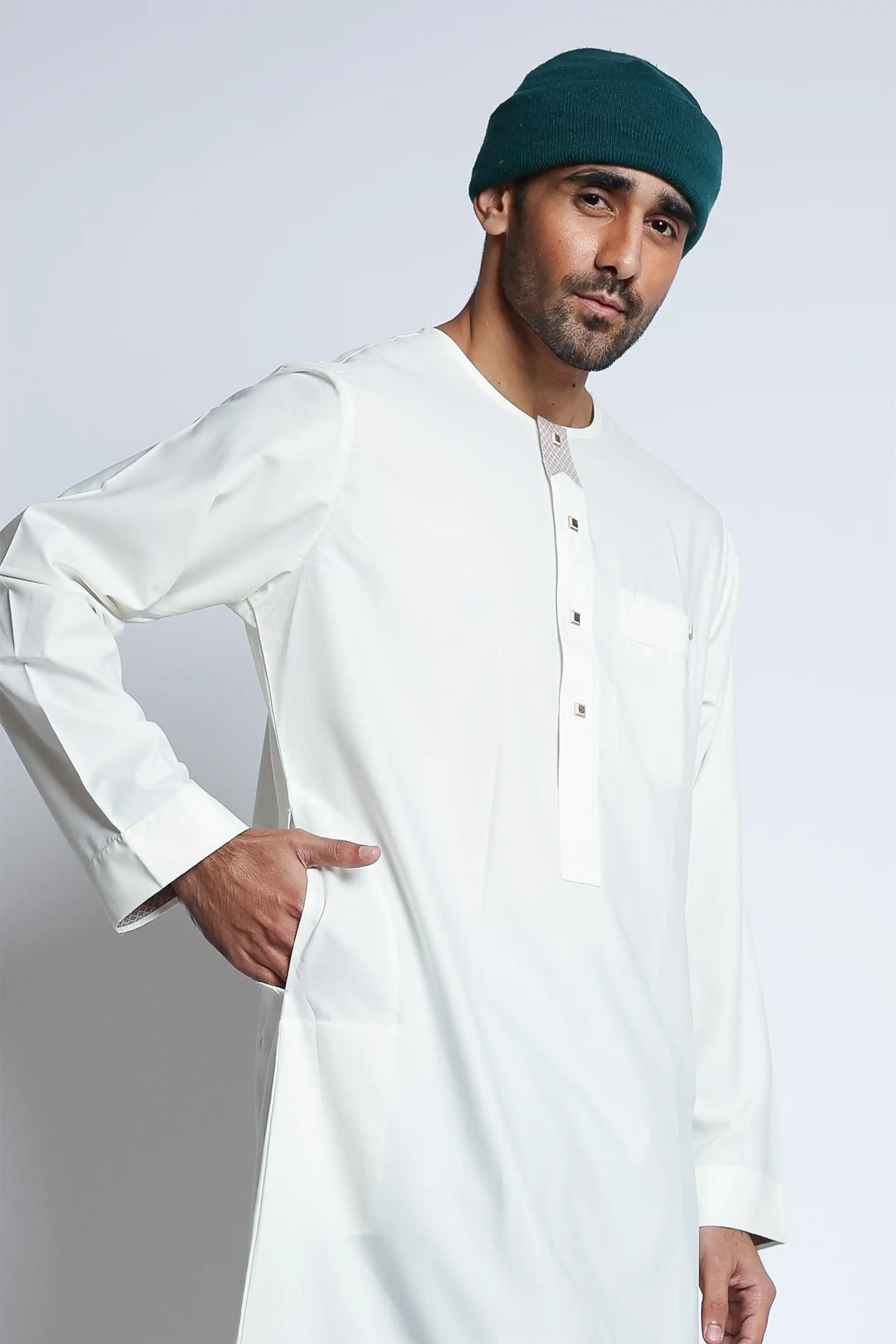 J145 Off White Omani Thobe - Image 4