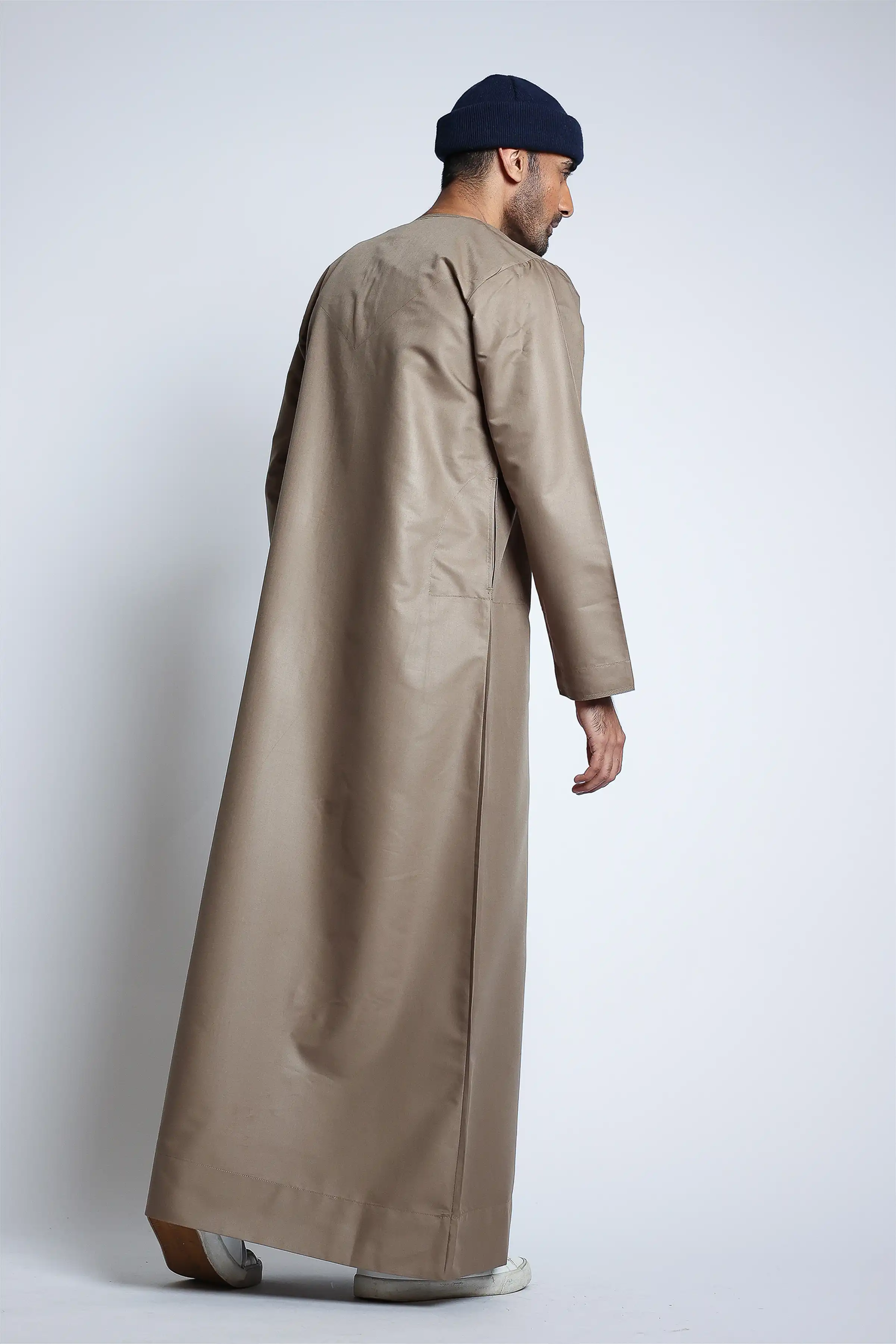 J148 Cobblestone Emirati Thobe - Image 3
