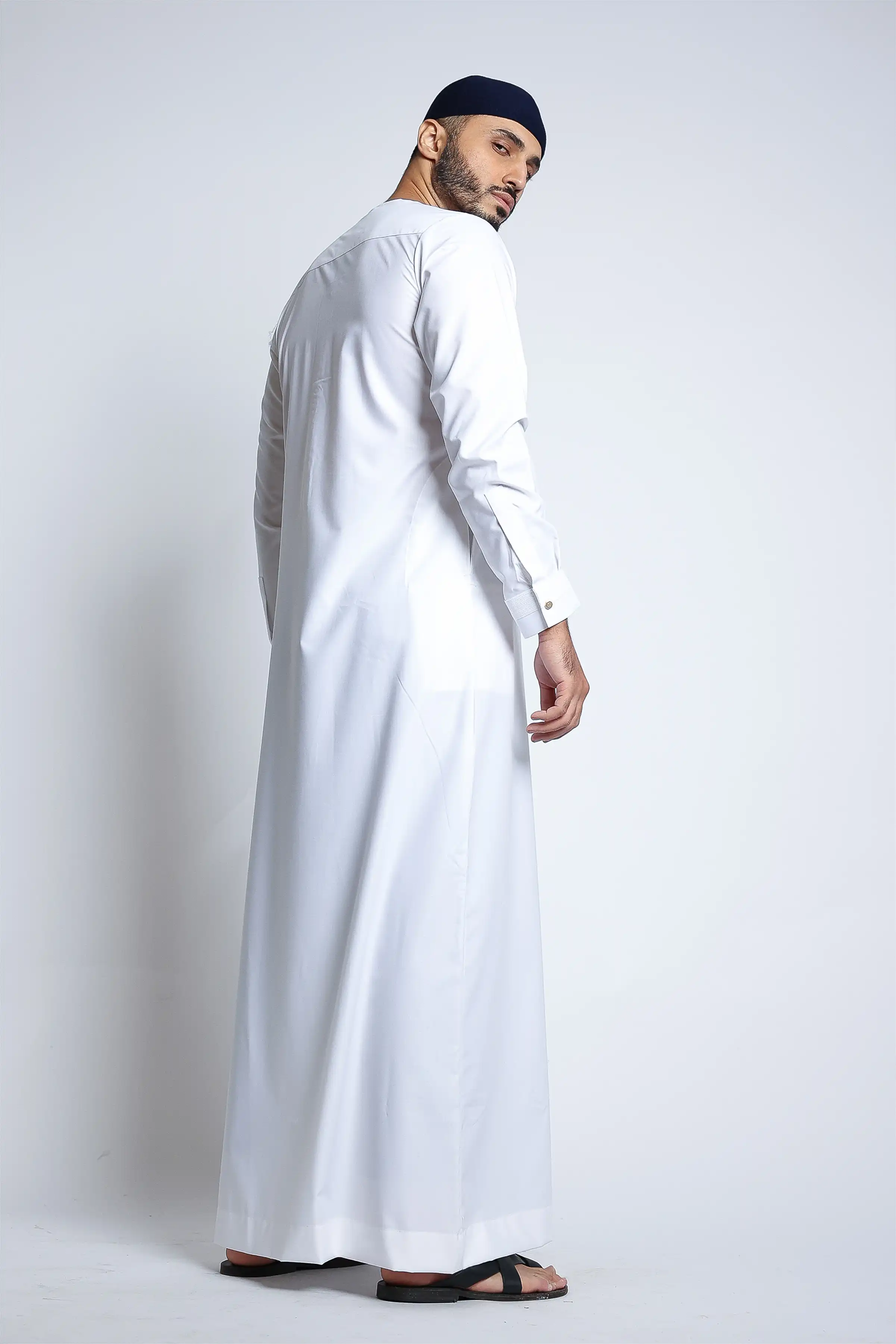 J149 Ghost White Omani - Image 3