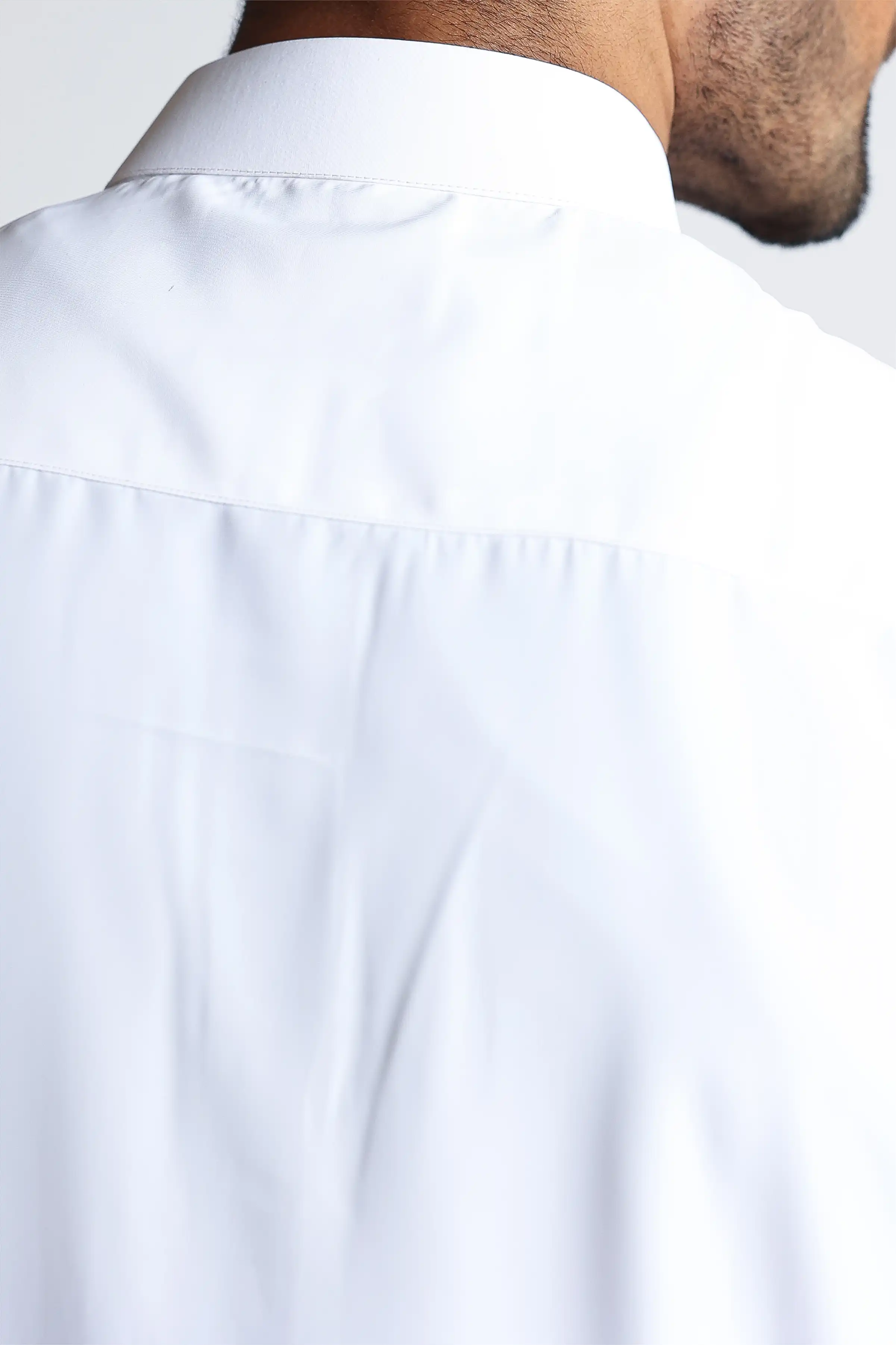 J150 White Collar Thobe - Image 6