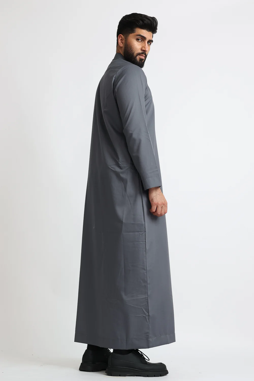 J1519 Saudi Collar Mid Grey Thobe - Image 3