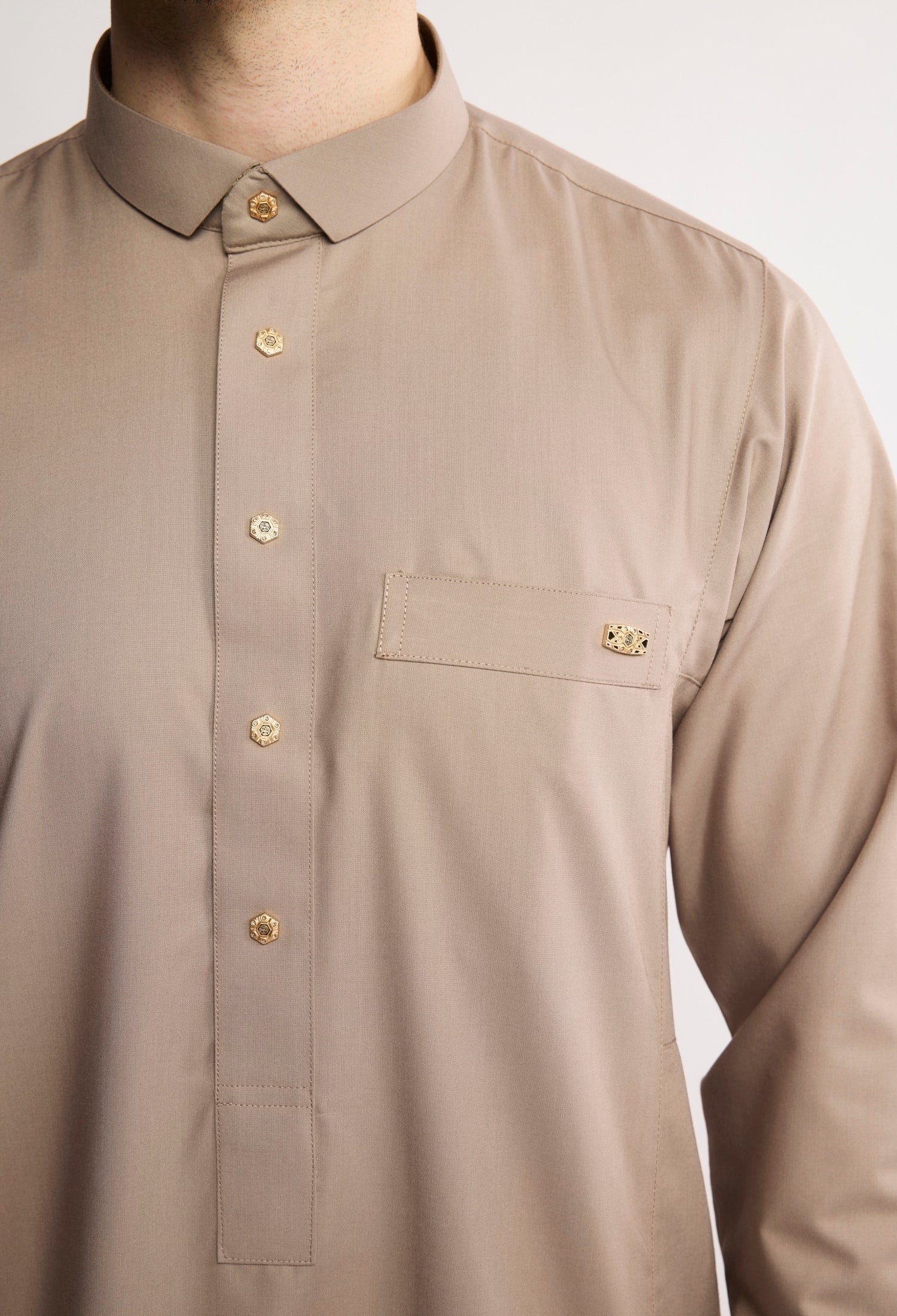 J2504 Al Noor Adult Thobe – Indian Khaki - Image 7
