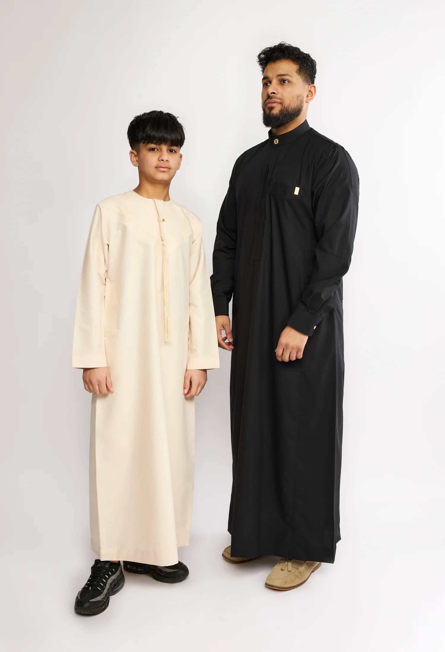 J2512 Black Collar Thobe