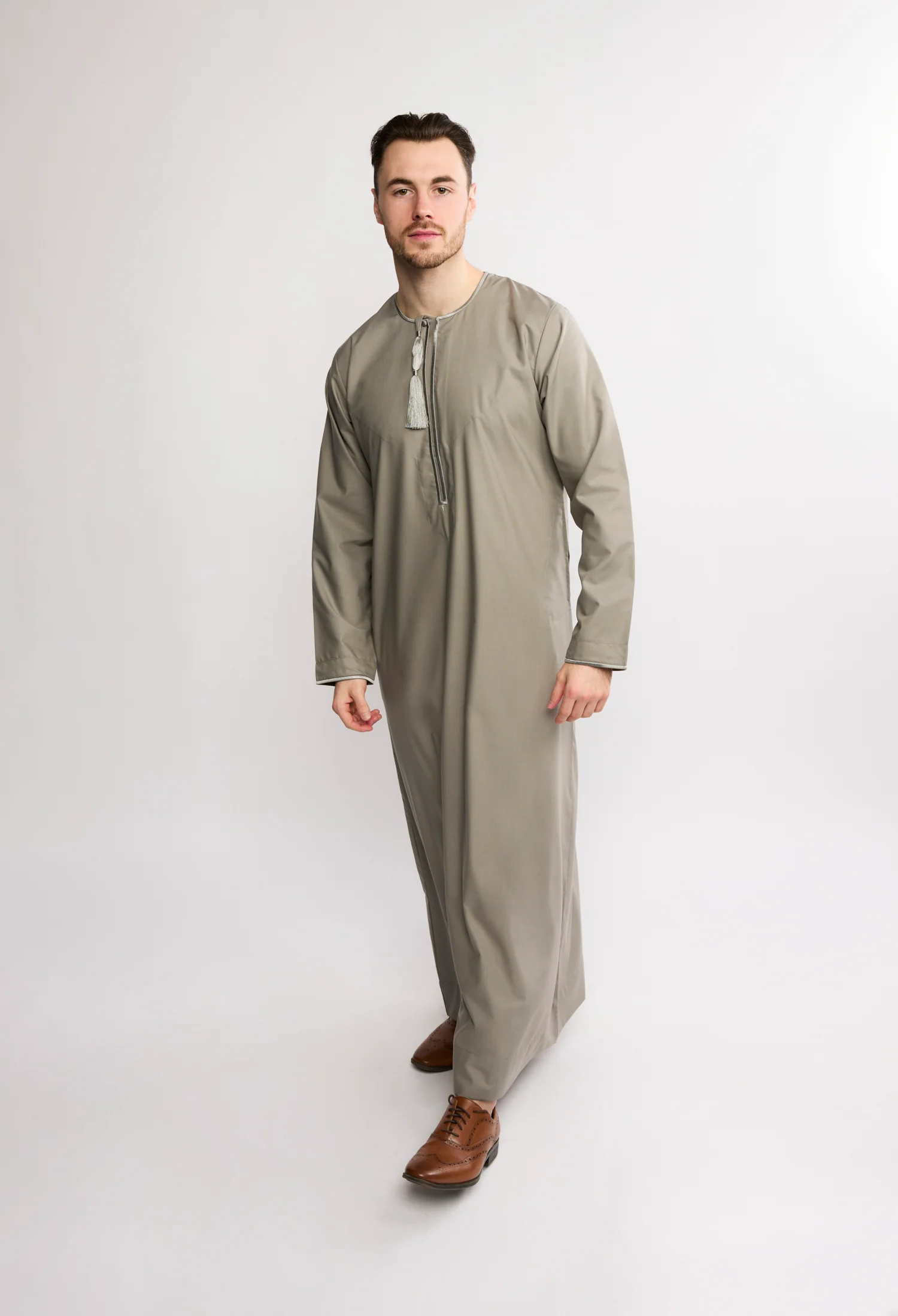 J2513 Gray Olive Habeel Thobe