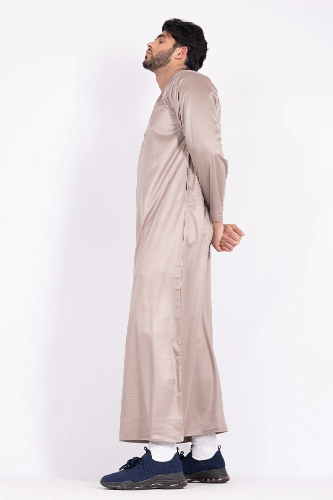 Mink Omani Thobe - Image 3