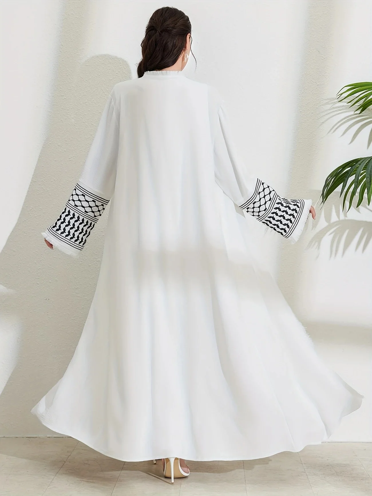 Palestine Print Abaya White - Image 2