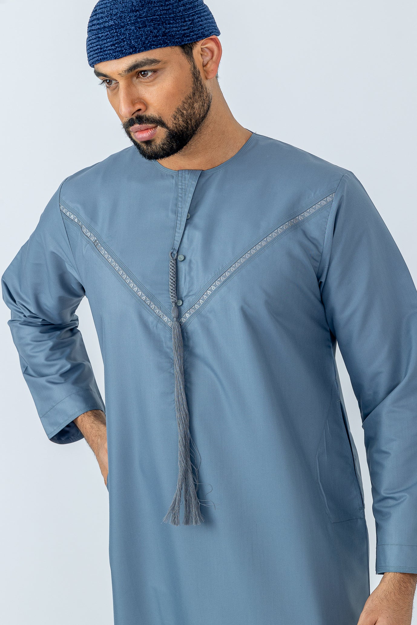 Pastel Grey Emirati Thobe - Image 5