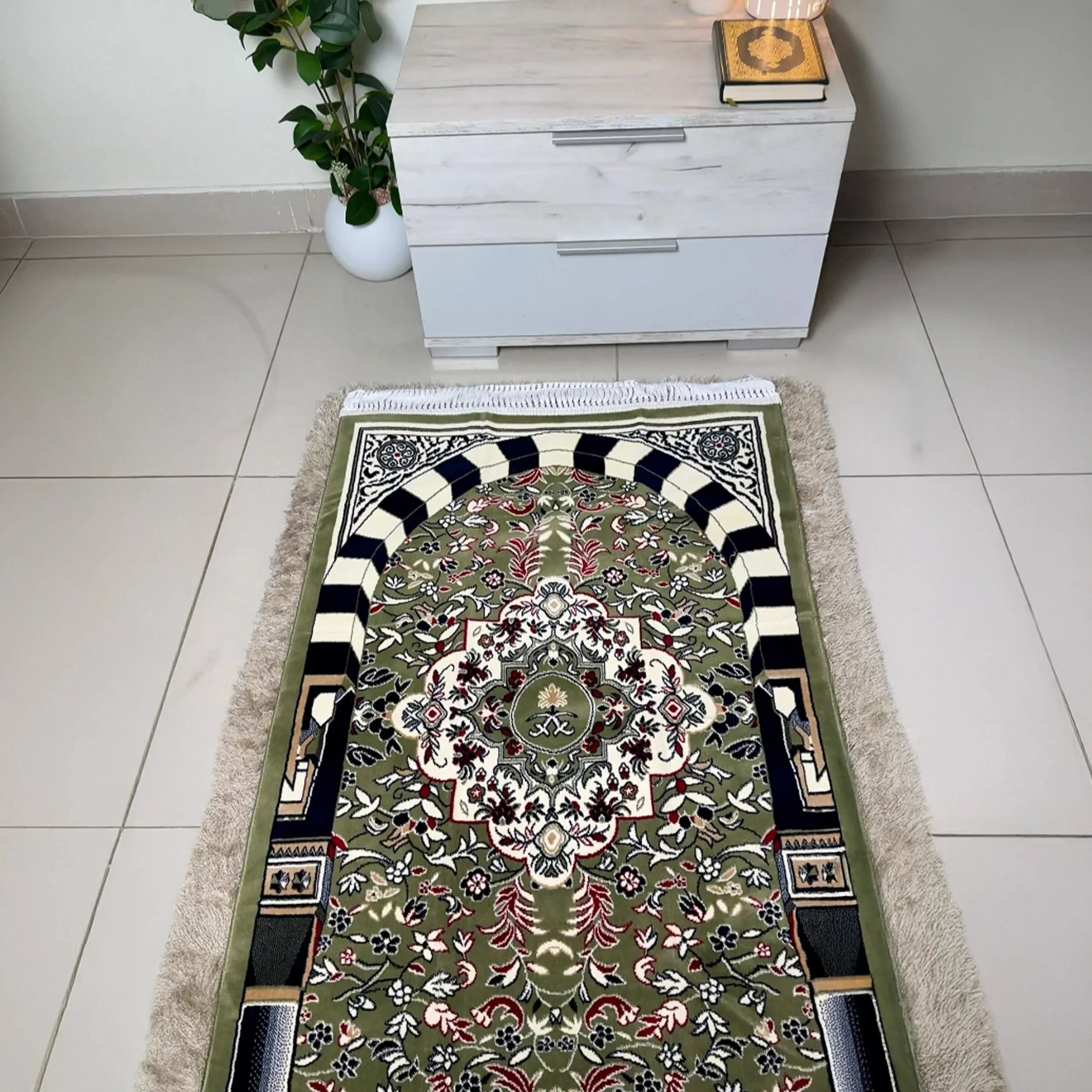 Riyadh Al Salihyen Prayer Mat with HandBag - Image 4