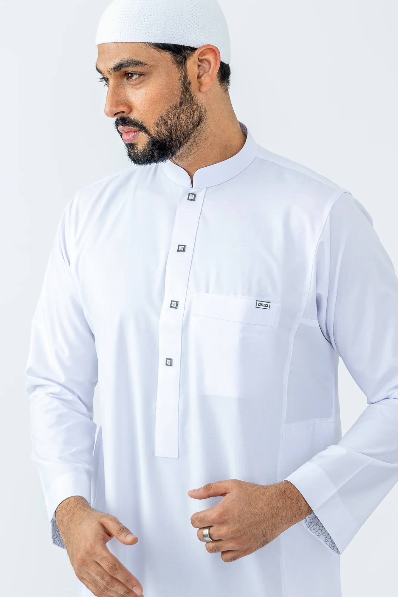 White Collar Stud Thobe - Image 6