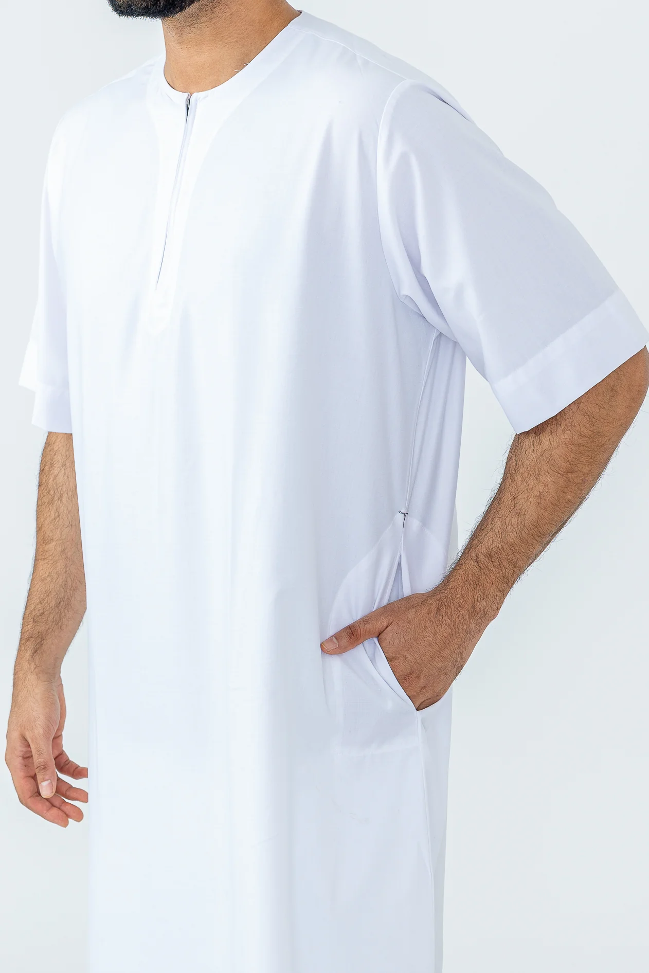 White Half Sleeve Thobe - Image 3