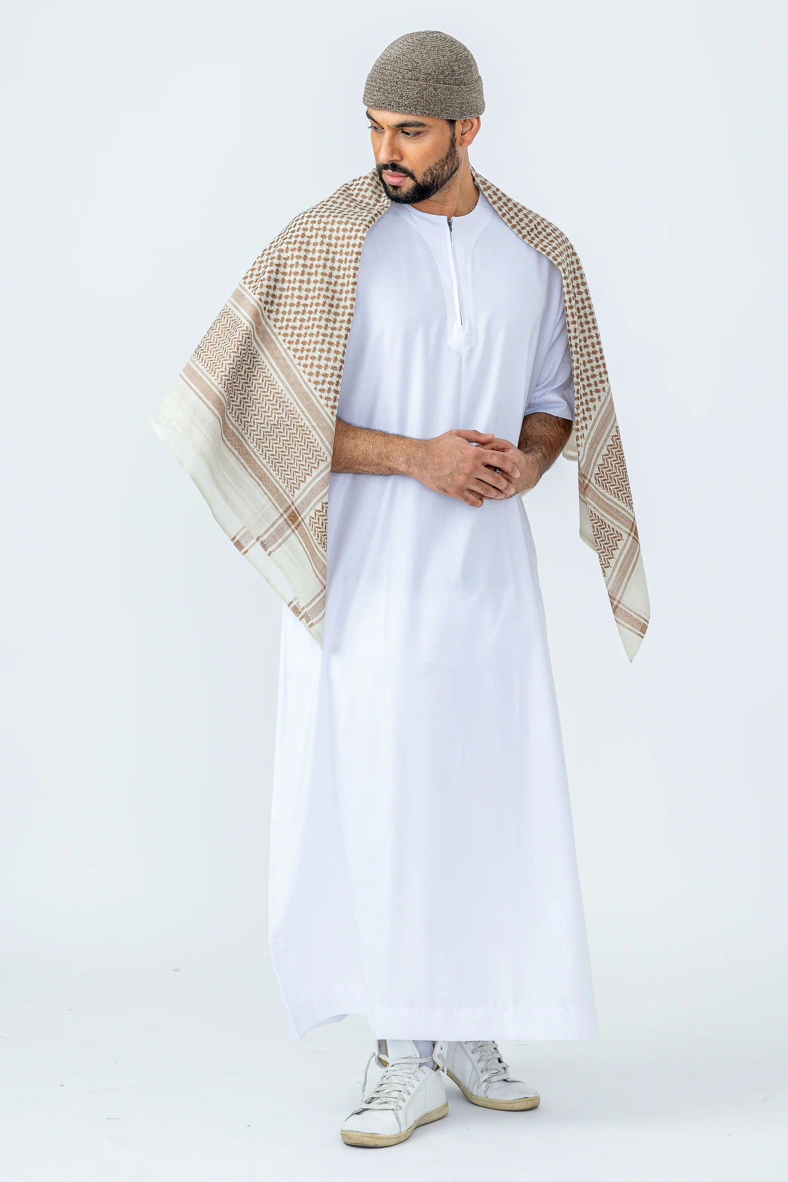 White Half Sleeve Thobe - Image 5